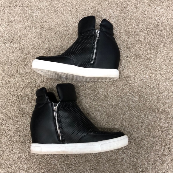 💕Steve Madden Black Hightop Wedges💕 - Picture 6 of 8